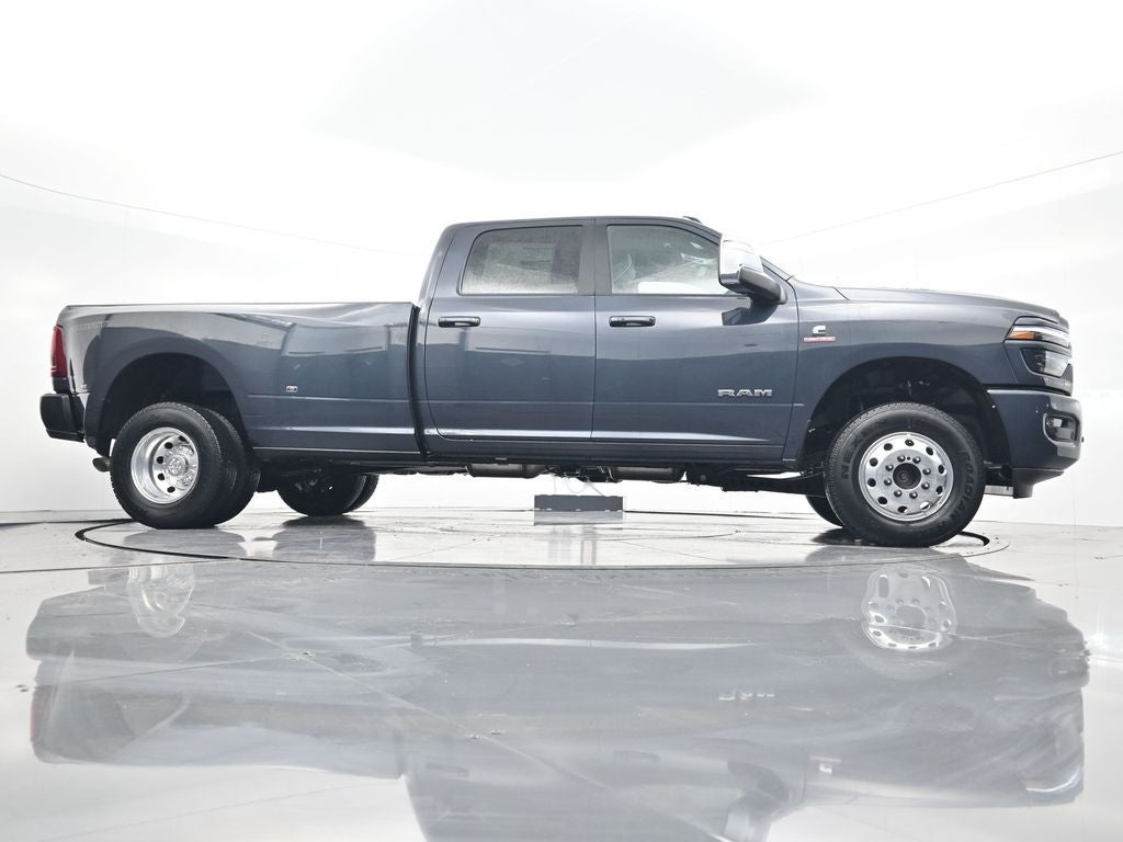 2026 RAM 3500 RAM 3500 LARAMIE CREW CAB 4X4 8' BOX