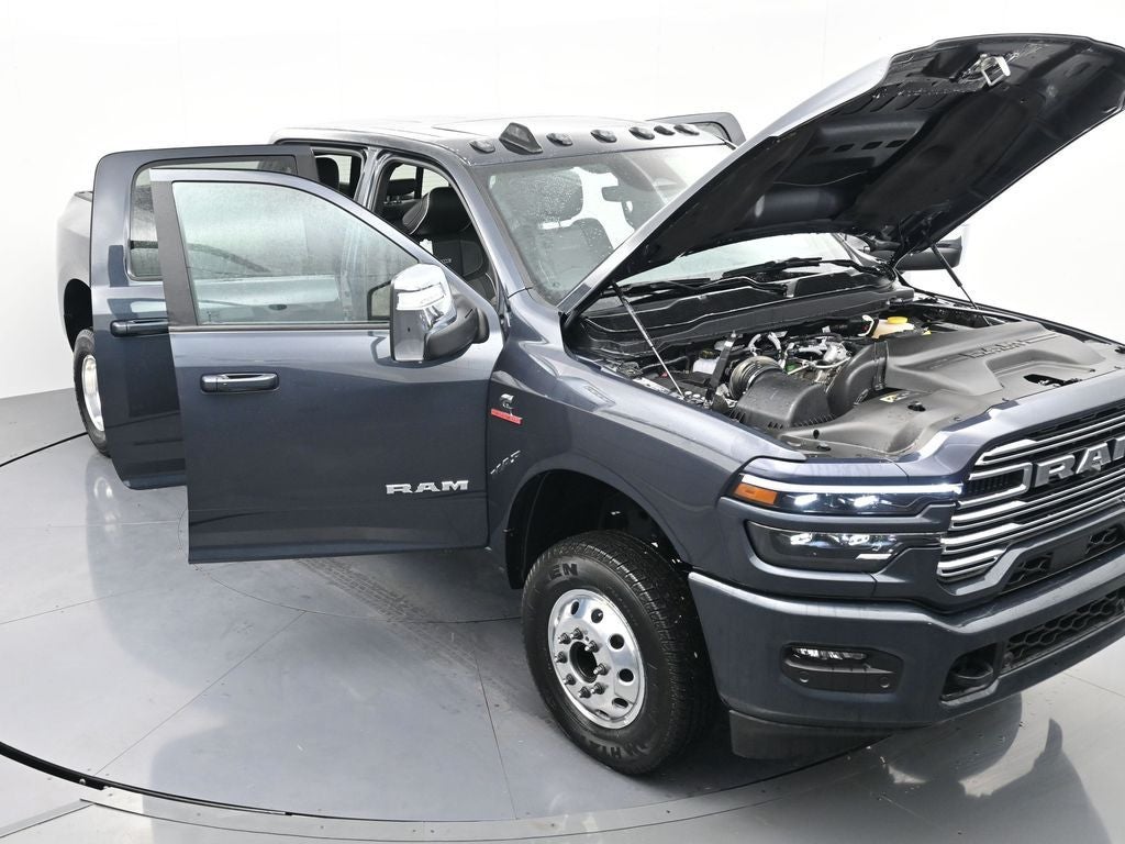 2026 RAM 3500 RAM 3500 LARAMIE CREW CAB 4X4 8' BOX