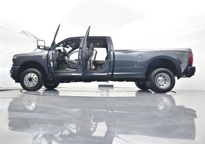 2026 RAM 3500 RAM 3500 LARAMIE CREW CAB 4X4 8' BOX