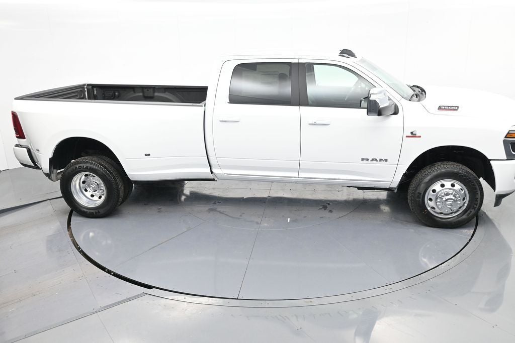2026 RAM 3500 RAM 3500 LARAMIE CREW CAB 4X4 8' BOX