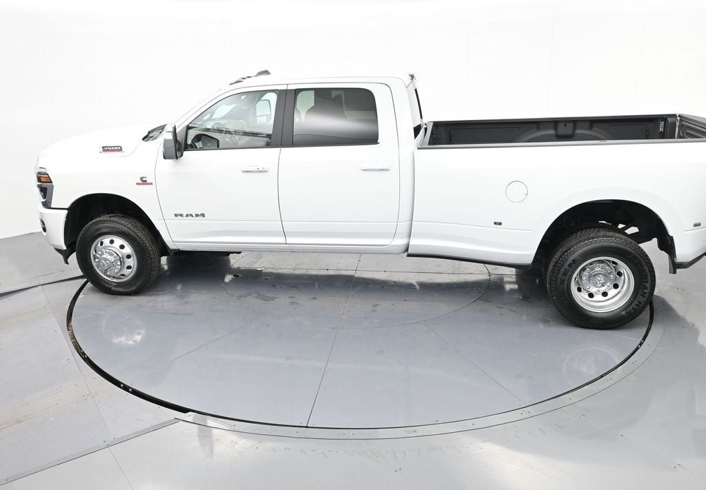 2026 RAM 3500 RAM 3500 LARAMIE CREW CAB 4X4 8' BOX