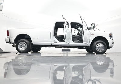 2026 RAM 3500 RAM 3500 LARAMIE CREW CAB 4X4 8' BOX