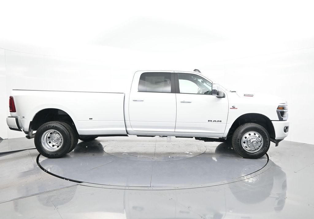 2026 RAM 3500 RAM 3500 LARAMIE CREW CAB 4X4 8' BOX