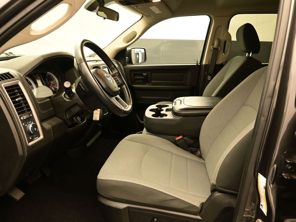 2023 RAM 1500 Classic Tradesman Crew Cab 4x4 5'7' Box