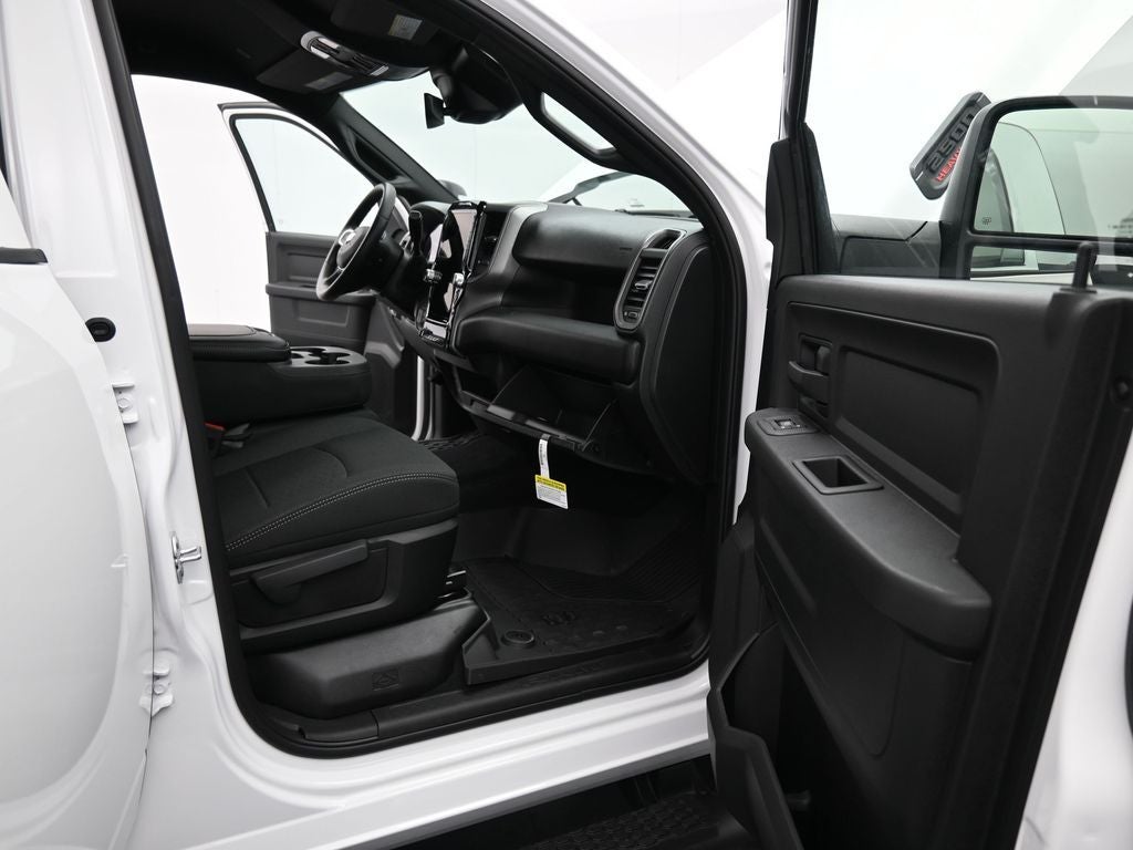 2026 RAM 2500 RAM 2500 TRADESMAN CREW CAB 4X4 6'4' BOX