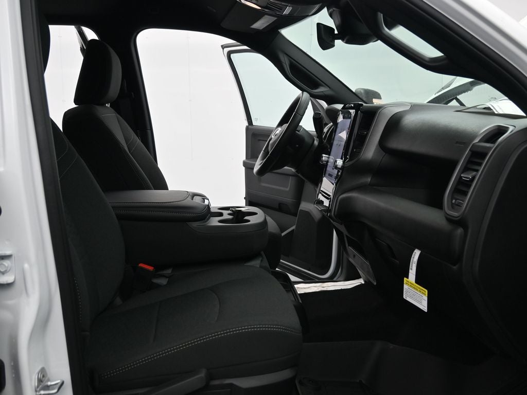 2026 RAM 2500 RAM 2500 BLACK EXPRESS CREW CAB 4X4 6'4' BOX