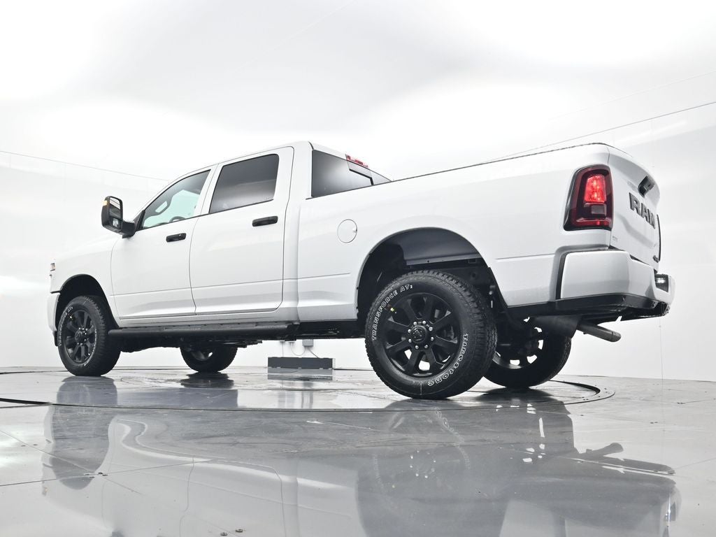 2026 RAM 2500 RAM 2500 BLACK EXPRESS CREW CAB 4X4 6'4' BOX