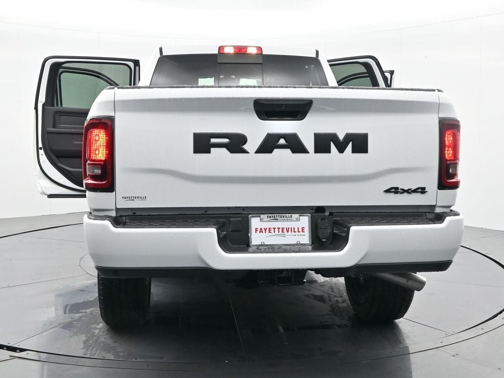2026 RAM 2500 RAM 2500 BLACK EXPRESS CREW CAB 4X4 6'4' BOX