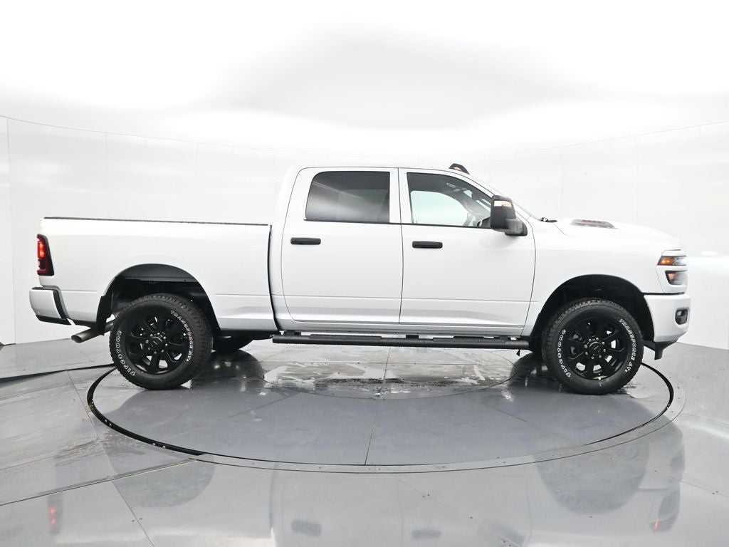 2026 RAM 2500 RAM 2500 BLACK EXPRESS CREW CAB 4X4 6'4' BOX