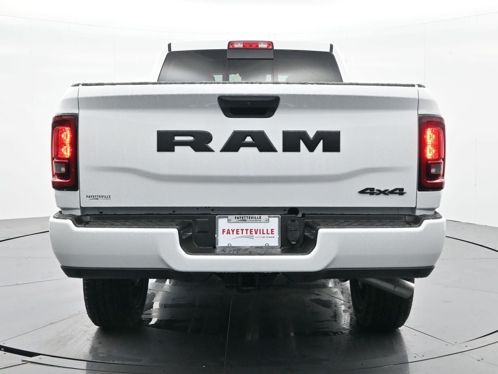 2026 RAM 2500 RAM 2500 BLACK EXPRESS CREW CAB 4X4 6'4' BOX