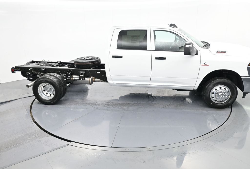 2026 RAM 3500 RAM 3500 TRADESMAN CREW CAB CHASSIS 4X4 60' CA