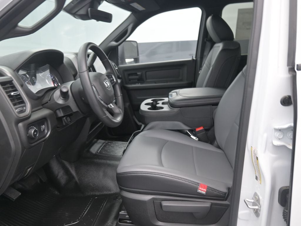 2026 RAM 3500 RAM 3500 TRADESMAN CREW CAB CHASSIS 4X4 60' CA