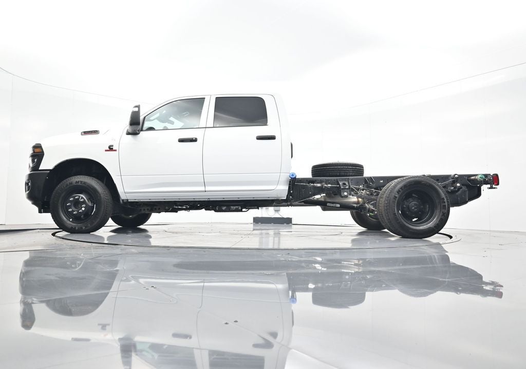 2026 RAM 3500 RAM 3500 TRADESMAN CREW CAB CHASSIS 4X4 60' CA