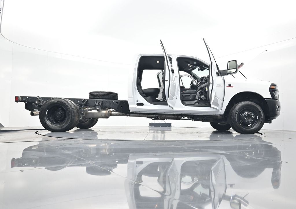2026 RAM 3500 RAM 3500 TRADESMAN CREW CAB CHASSIS 4X4 60' CA