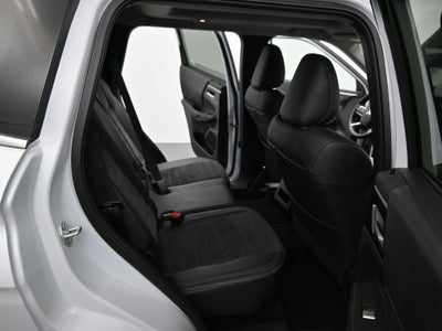 2024 Mitsubishi Outlander Base