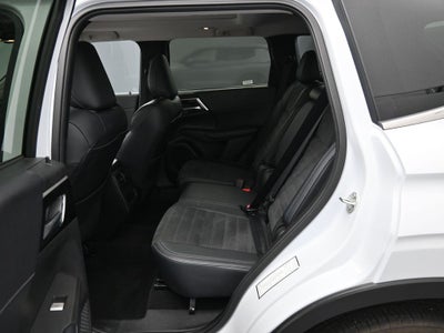 2024 Mitsubishi Outlander Base