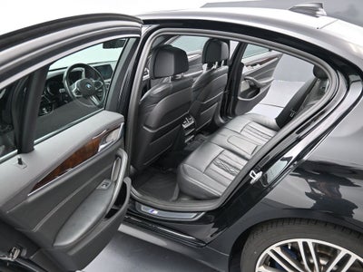 2019 BMW 5 Series xDrive