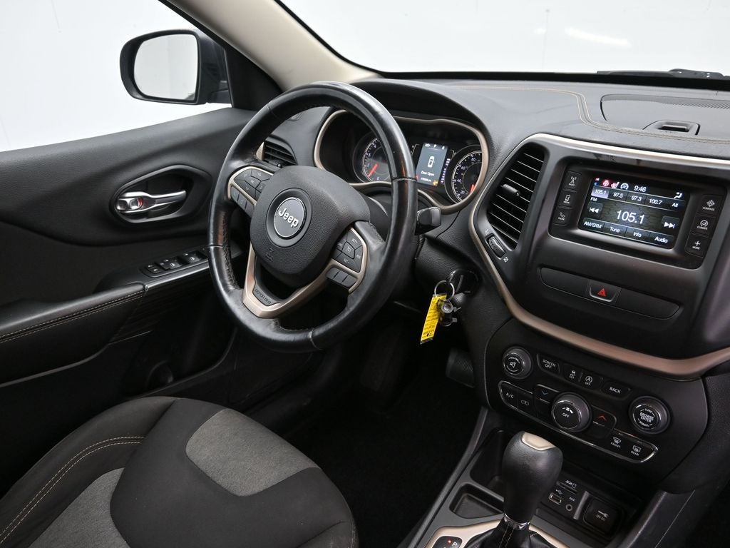 2016 Jeep Cherokee Altitude