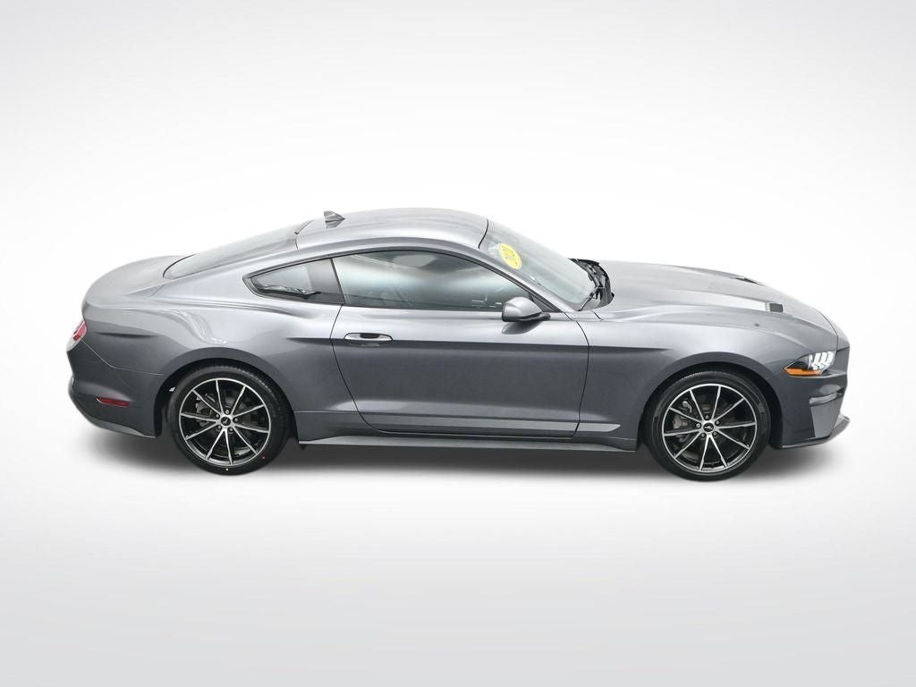 2021 Ford Mustang EcoBoost