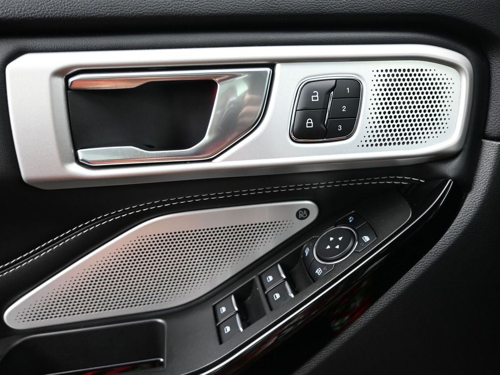 2024 Ford Explorer ST