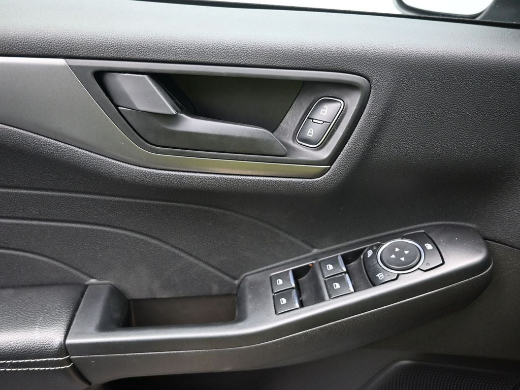 2023 Ford Escape Hybrid Active