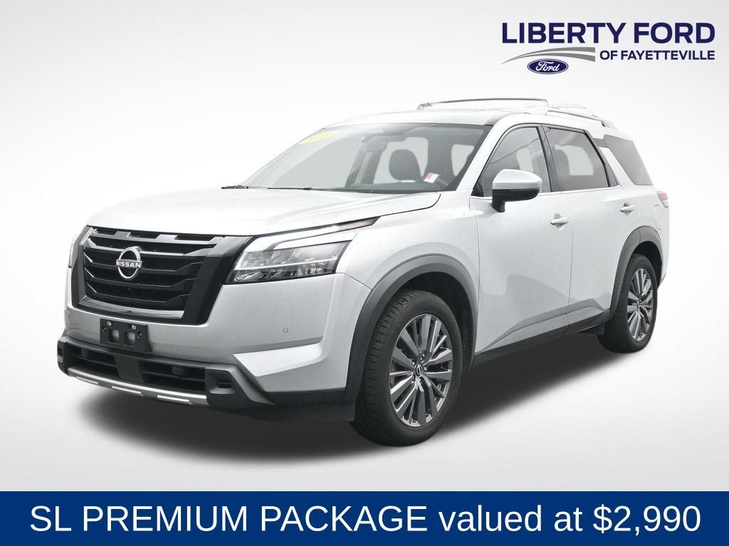 2023 Nissan Pathfinder SL