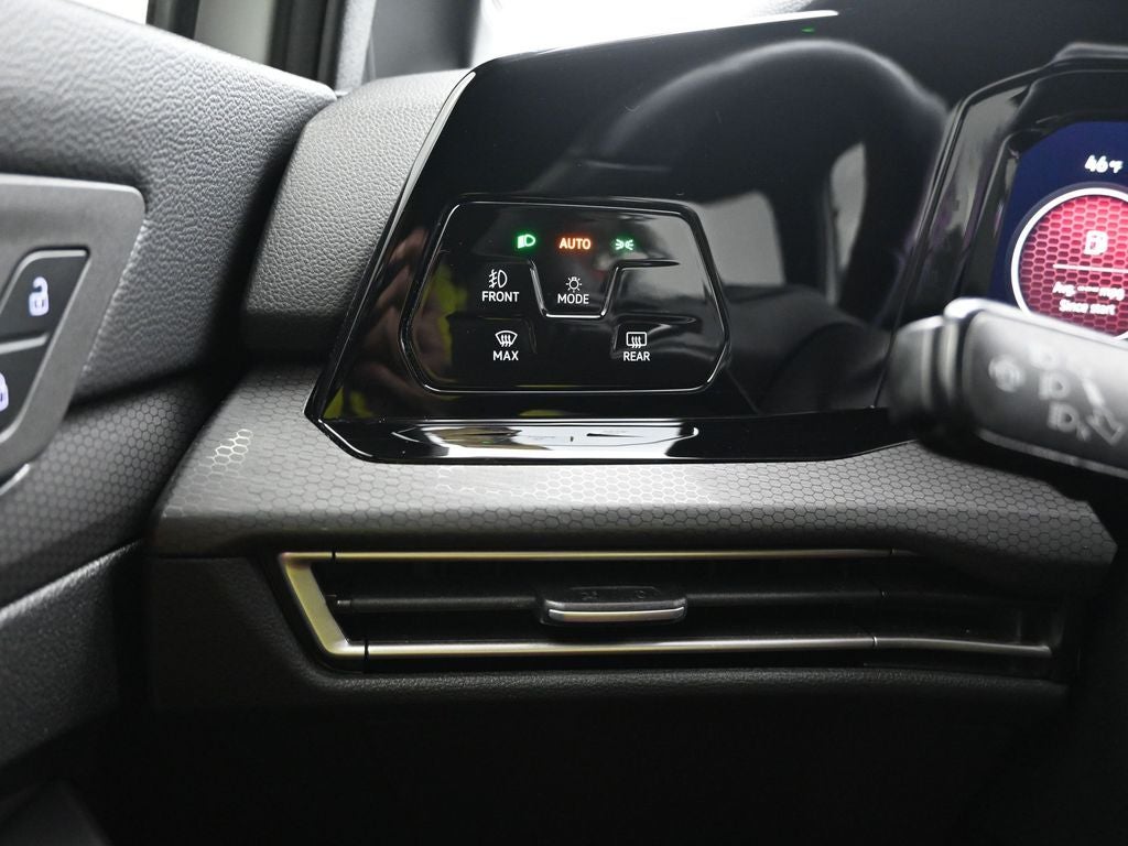 2023 Volkswagen Golf GTI Autobahn