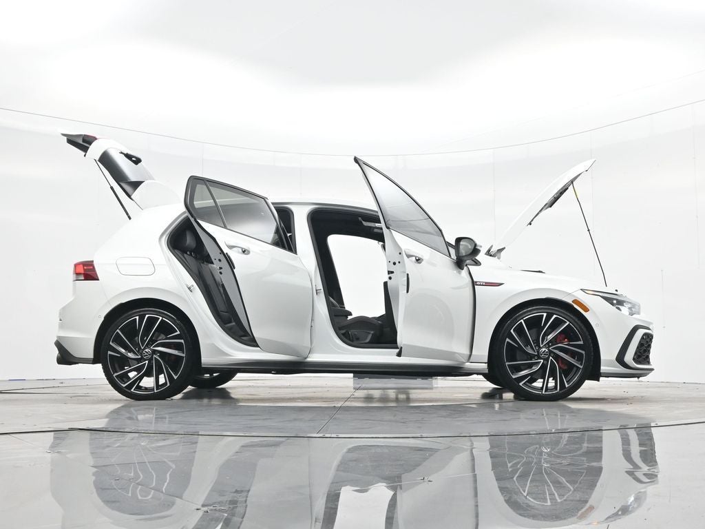 2023 Volkswagen Golf GTI Autobahn